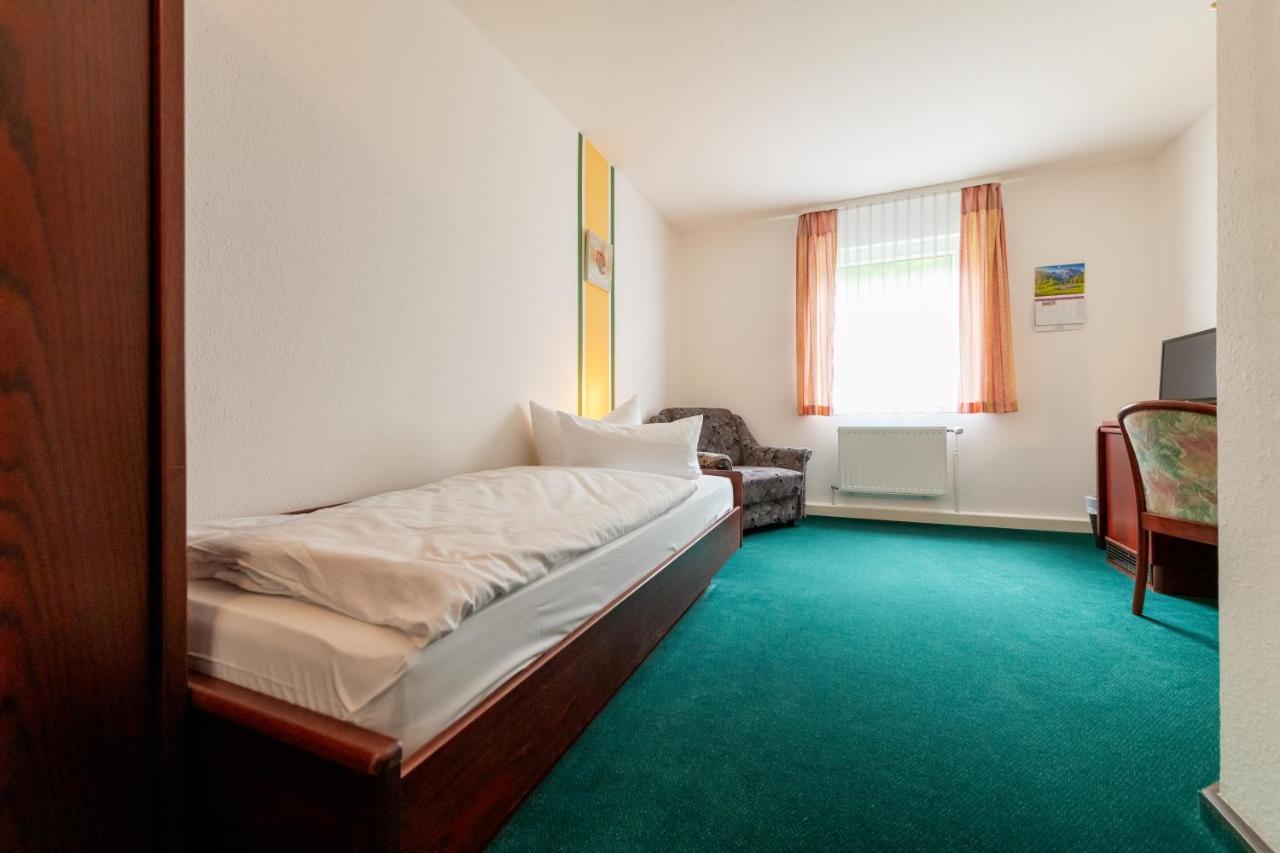 Hotel Asterra Saalfeld Saale Kültér fotó