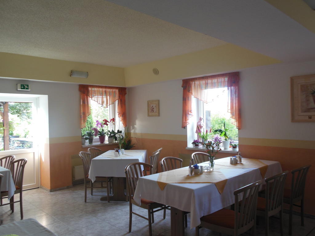 Hotel Asterra Saalfeld Saale Kültér fotó