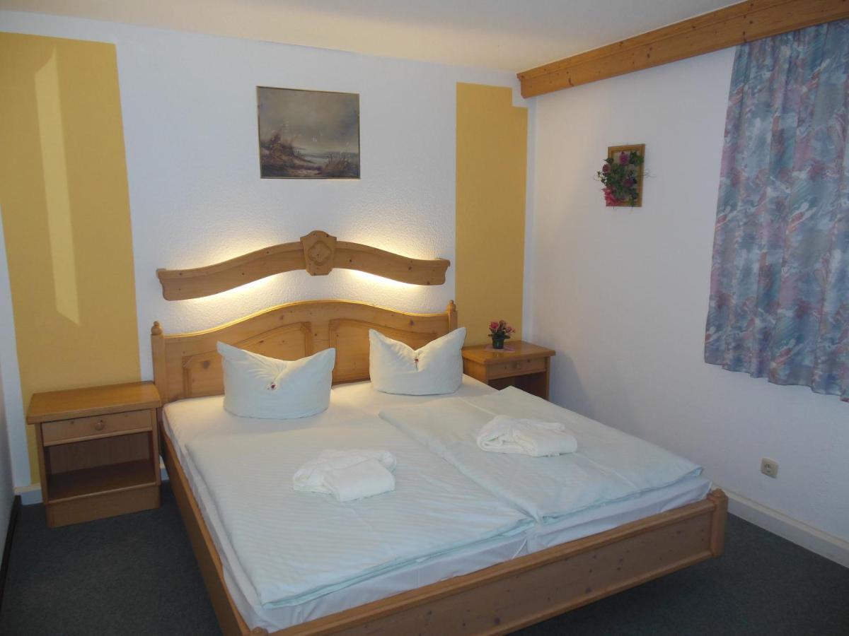 Hotel Asterra Saalfeld Saale Szoba fotó